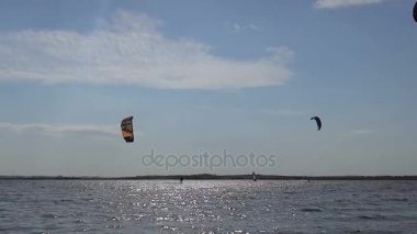 Kiter ve Kitsurfing sporcular hile yapmak
