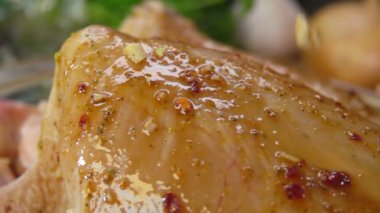 sarımsaklı tavuk düşer