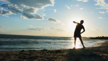 Spor egzersizleri yapma adam