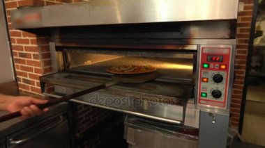 Pizza fırında döndürme