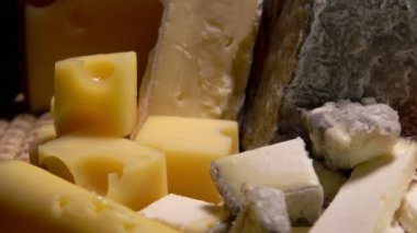 çeşitli Fransız peynir