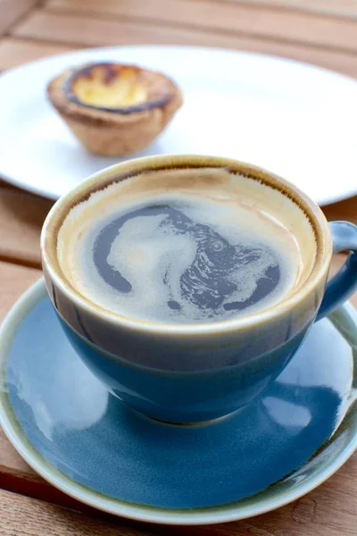 Kaffee und Snack am Morgen — Stockfoto