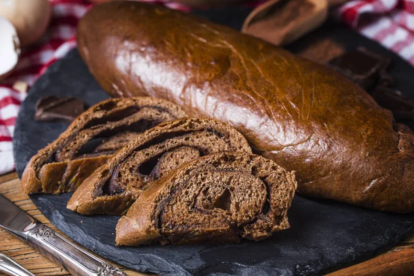 Lezzetli ev yapımı çikolata somun ekmek — Stok fotoğraf