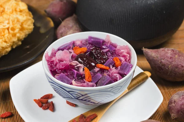 Tremella purple sweet potato soup,Red date, Lycium barbarum