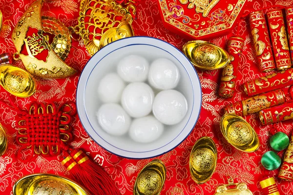 Festival de la linterna china comida, ang pow o paquete rojo y oro ing — Foto de Stock