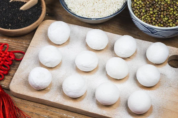 Klebrige Reisbällchen? Laternenfest in China — Stockfoto