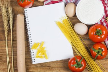 pişirme bir kavram. temel pişirme malzemeleri ve mutfak araçları kapat