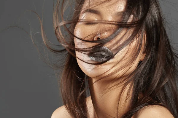 Fashion Model Long Blowing Hair Glamour Asian Beautiful Woman Beautiful — Stock Photo, Image