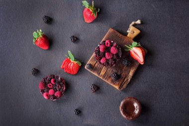 çilek ile Mini turta