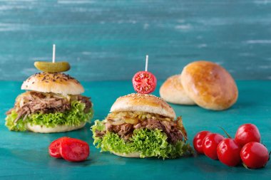Çekilmiş domuz burger.