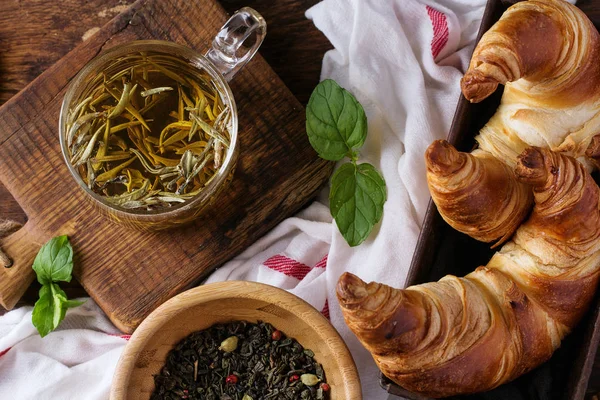 A cup of white tea — Stock Photo, Image