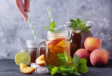 Şeftalili buzlu çay kavanoz