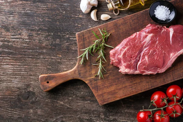 stock image Raw steak with vegetables