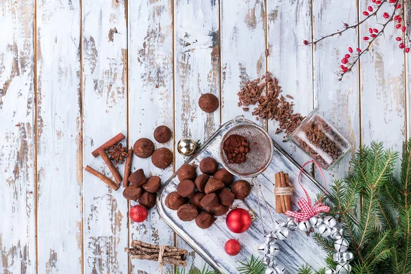 Ev yapımı çikolata truffles — Stok fotoğraf