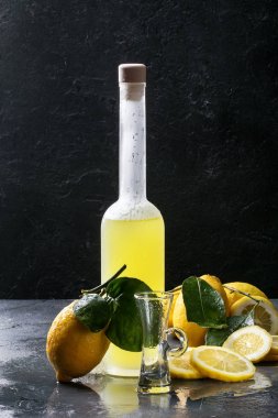Ev yapımı Limoncello