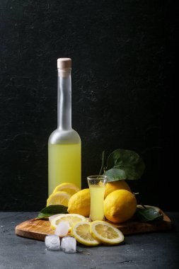 Ev yapımı Limoncello