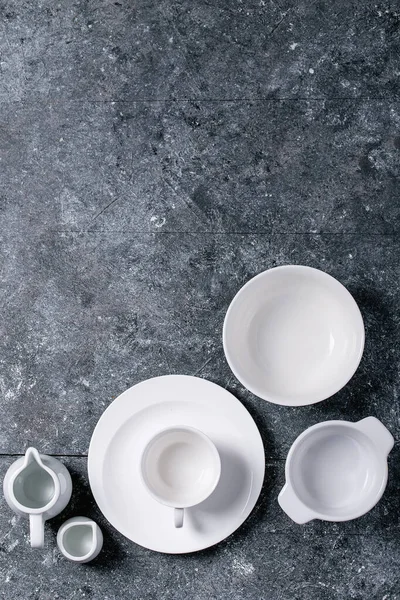 Variedad de placas cerámicas vacías — Foto de Stock