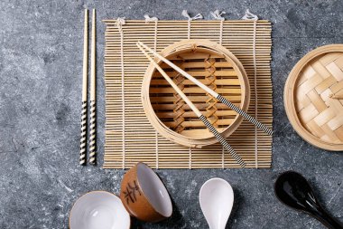 Geleneksel Asya mutfak gereçleri