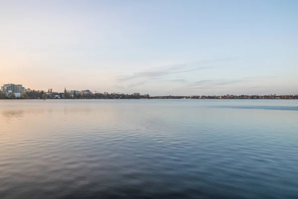 Ampio angolo vista lago — Foto Stock