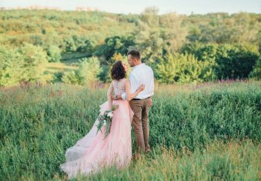 Doğada güzel düğün