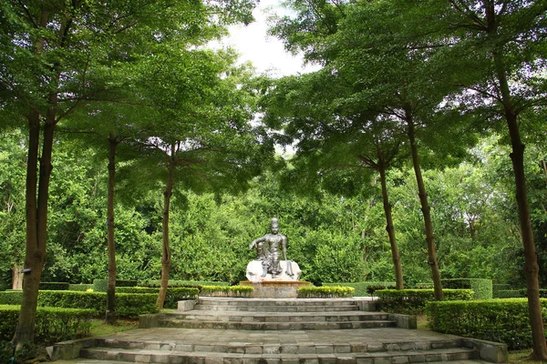 Kadın Tanrıça Çin Buda (Quan Yin)