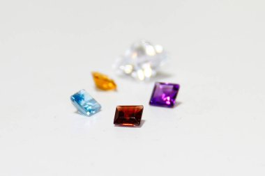 Taşlar arasındaki farkı 