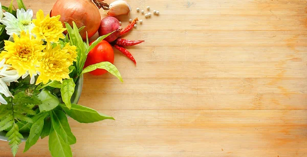 Pişirmek için taze malzemeler