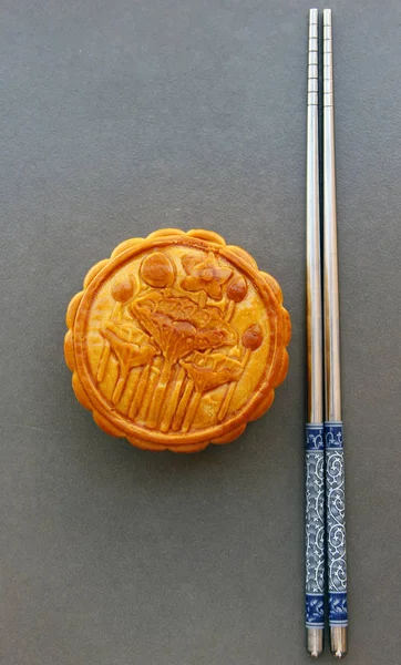 Лунный пирог, китайский фестиваль середины осени . — стоковое фото
