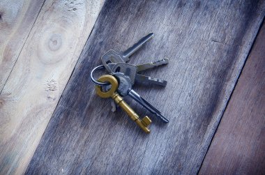 Vintage altın anahtarları