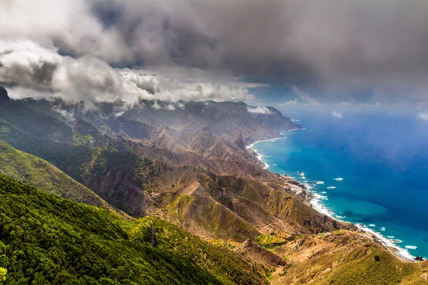 Красивый пейзаж острова Тенерифе — стоковое фото