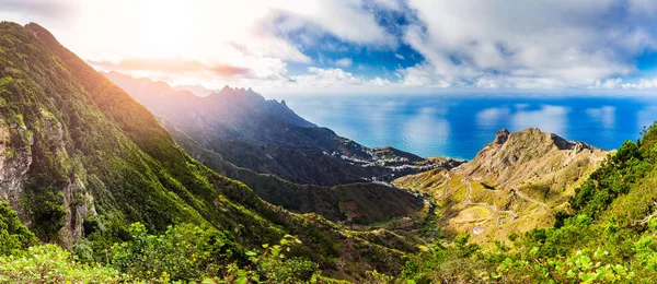 Schöne Aussicht auf die Anaga-Berge — Stockfoto