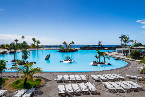 Парк Маритимо-Сезар-Манрике
