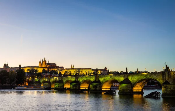 Γέφυρα του Καρόλου στην Πράγα — Φωτογραφία Αρχείου