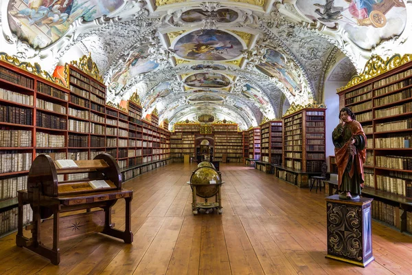 Historical library of Strahov Monastery — Stock Photo, Image