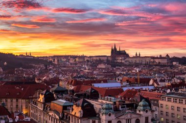 gün batımı Prag eski şehir panoraması