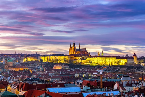 Pôr do sol panorama da Cidade Velha de Praga — Fotografia de Stock