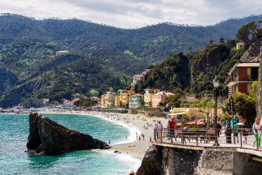 Bir Monterosso al Mare, kıyı köy ve resort Cinque Terre, İtalya