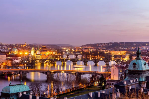 Панорама Празького Сіті горизонт і Карлів міст, Прага, Чеська R — стокове фото