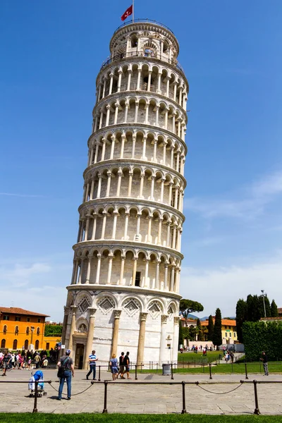Catedral de Pisa en la plaza de los milagros, Toscana, Italia — Foto de Stock