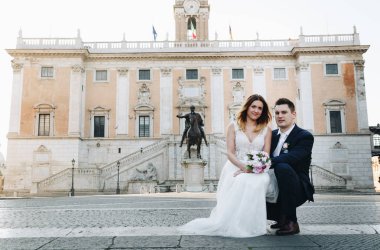 Gelin ve Damat Düğün pozlar Capitol Hill (Campidog önünde