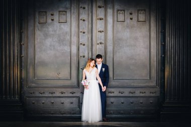 Gelin ve Damat Düğün pozlar önünde Pantheon, Rome, İtalya
