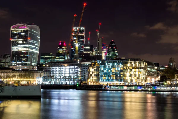 London skyline by night, panoramic view. UK — Stock Photo, Image