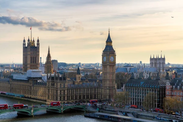 Wunderschöne panoramische Aussicht auf Londons südlichen Teil von W — Stockfoto
