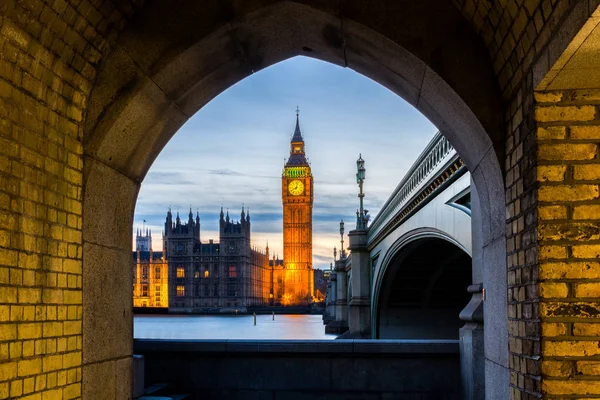 Big Ben and Westminster Bridge at sunset, London, UK — Stock Photo, Image