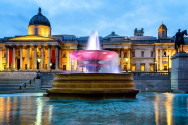 Londra, İngiltere, National Gallery ve Trafalgar Meydanı
