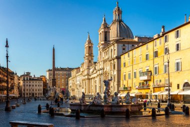 Piazza Navona, Roma, İtalya, sabahın erken saatlerinde