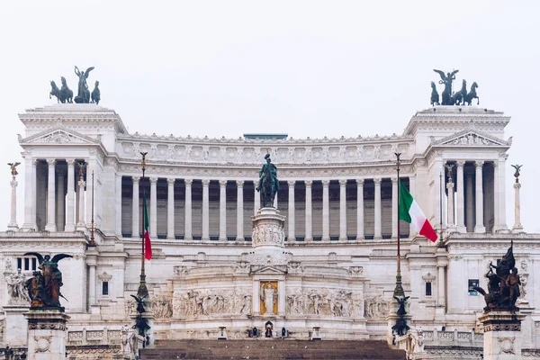 Altaar van het vaderland, Altare della Patria, ook bekend als de — Stockfoto