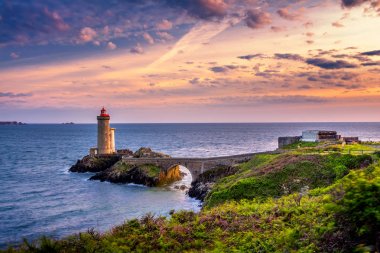 Lighthouse Phare du Petit Minou in Plouzane, Fort du Petit Minou