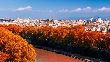 Roma, İtalya'nın manzarası. Panoramik Roma mimarisinin ve 