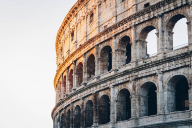 Colosseum sabah ışık. Roma, İtalya
